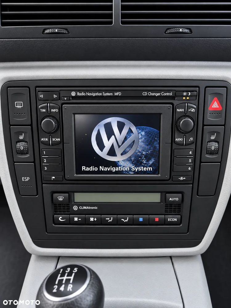 Volkswagen Passat - 25