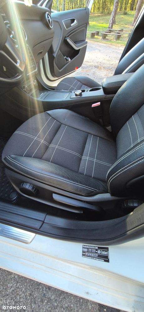 Mercedes-Benz Klasa A 180 CDI (BlueEFFICIENCY) 7G-DCT - 21
