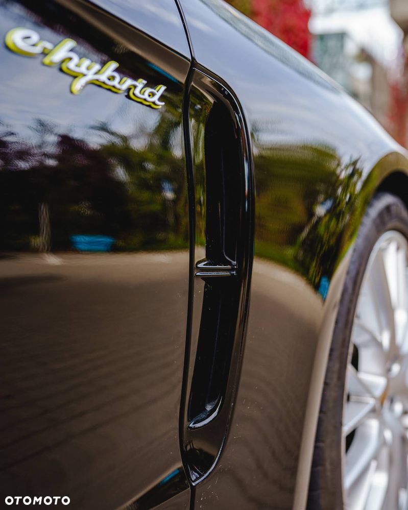 Porsche Panamera - 35