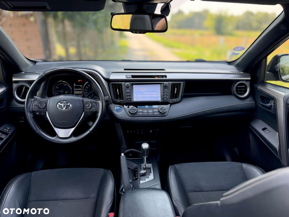 Toyota RAV4 Hybrid Selection 4x2 - 8