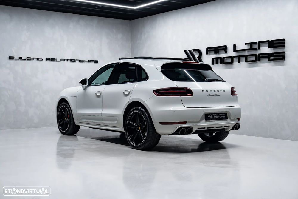 Porsche Macan Turbo PDK - 9