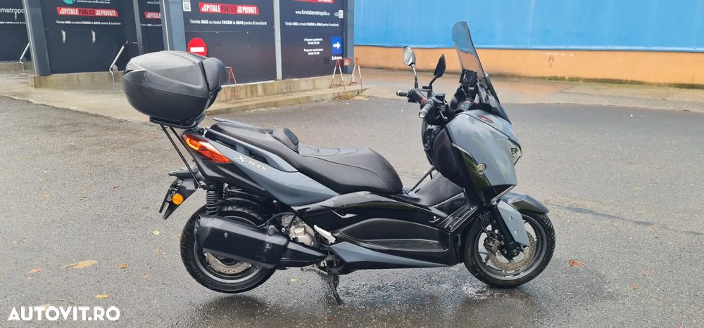 Yamaha XMAX 300 Tech MAX - 5