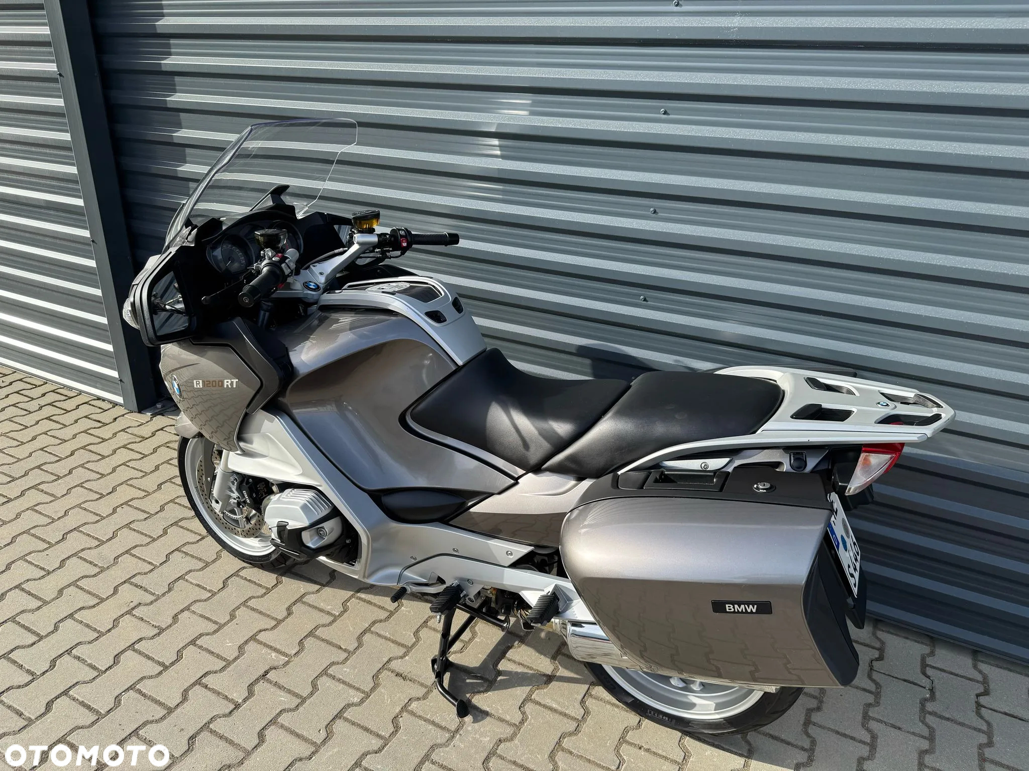 BMW R - 6