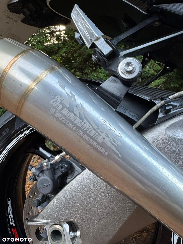 Suzuki GSX-R - 10