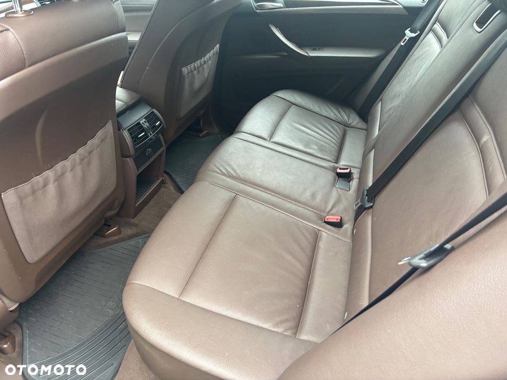 BMW X5 xDrive35d - 11