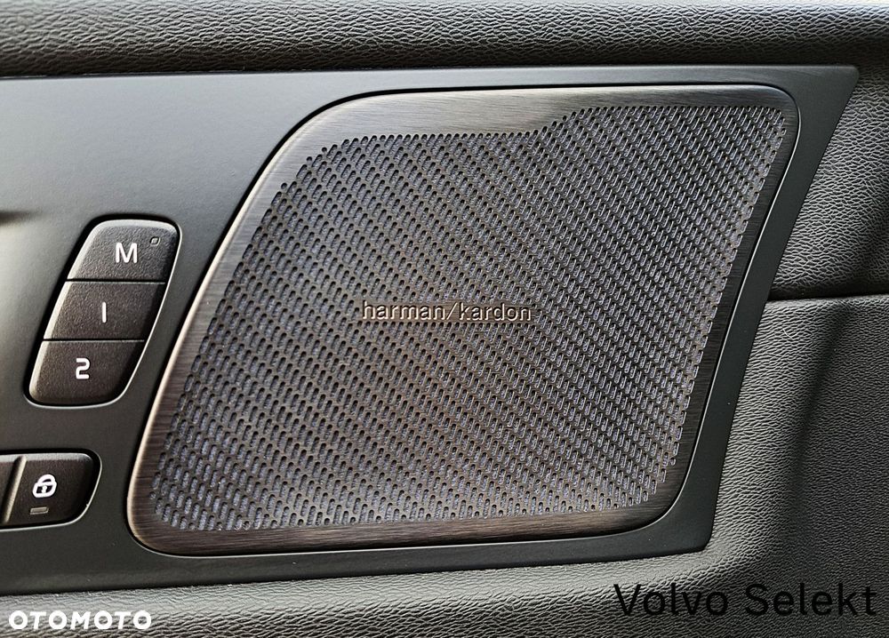 Volvo XC 60 - 30