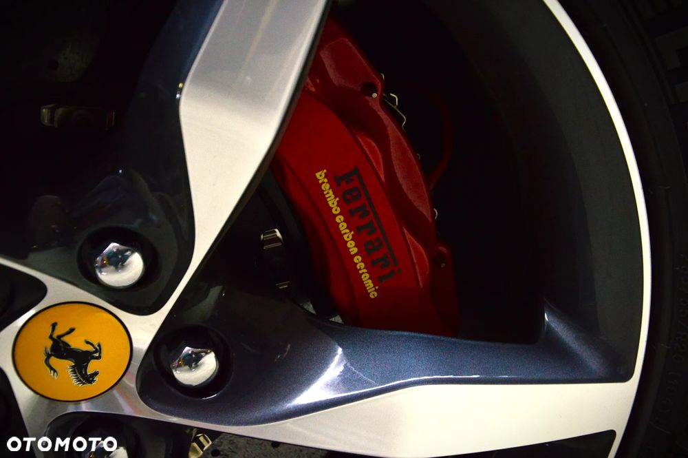 Ferrari Portofino M - 16