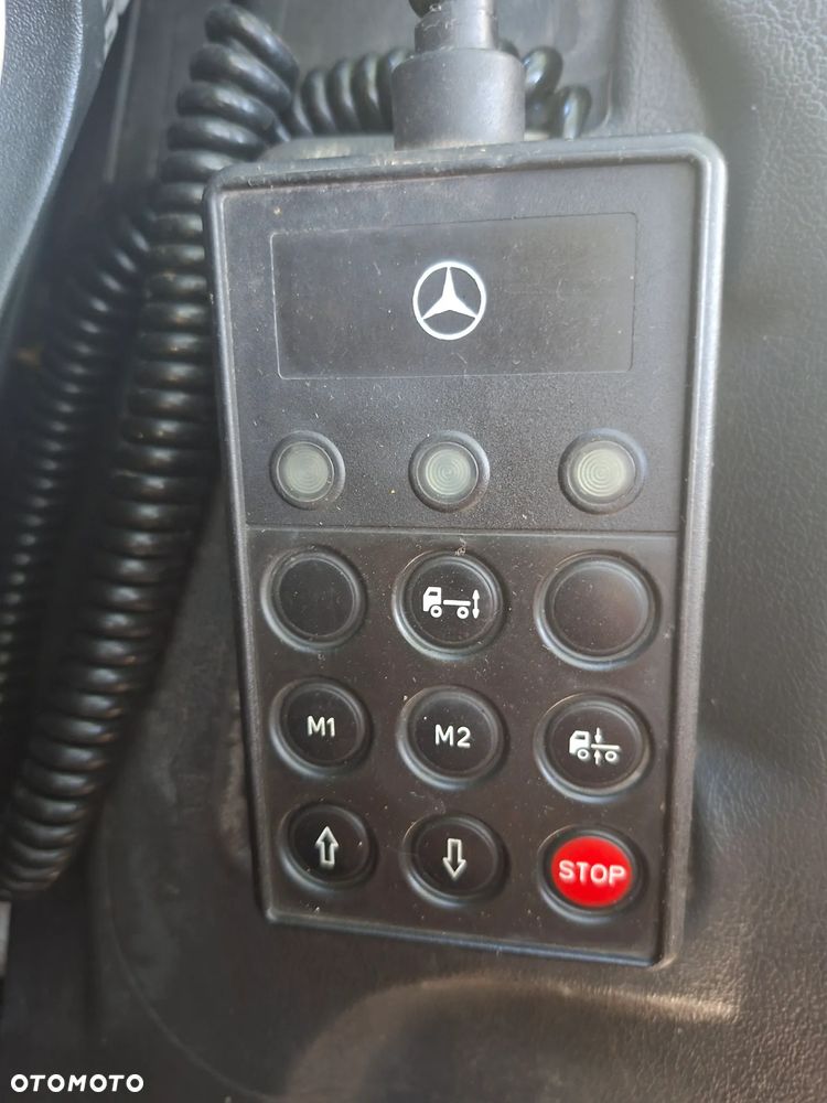 Mercedes-Benz AXOR 1828 - 8