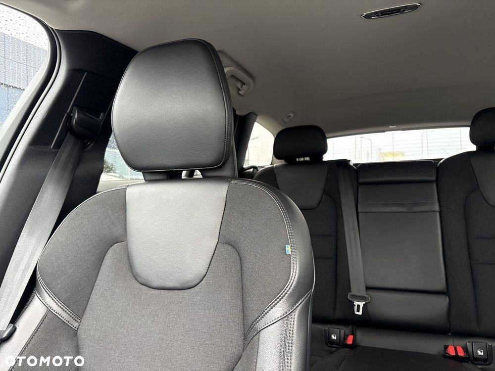 Volvo V60 B4 D Momentum Pro - 30