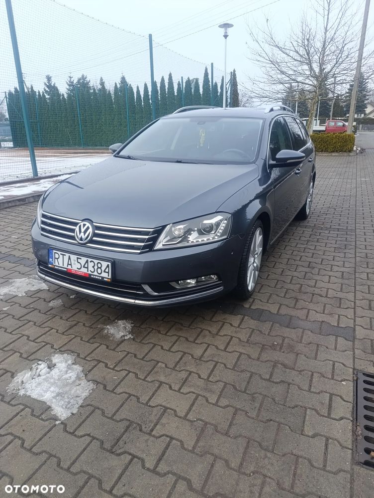 Volkswagen Passat 2.0 TDI Highline - 34