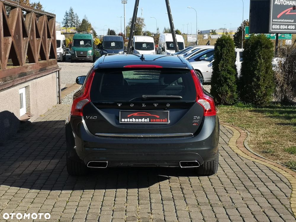 Volvo V60 D6 AWD Plug-in Hybrid Summum - 8