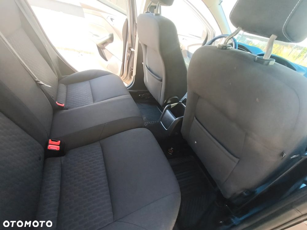 Ford Focus 1.6 EcoBoost Trend - 16