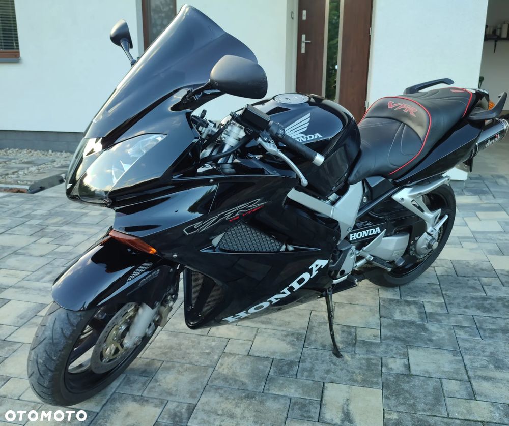 Honda VFR - 1