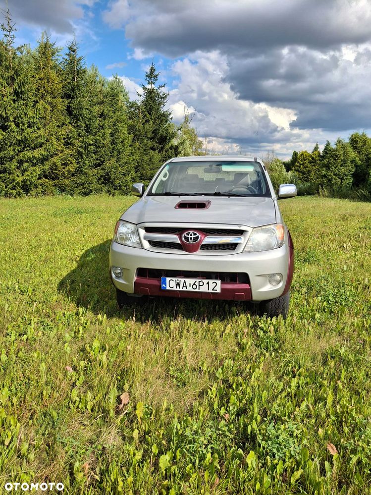 Toyota Hilux - 4