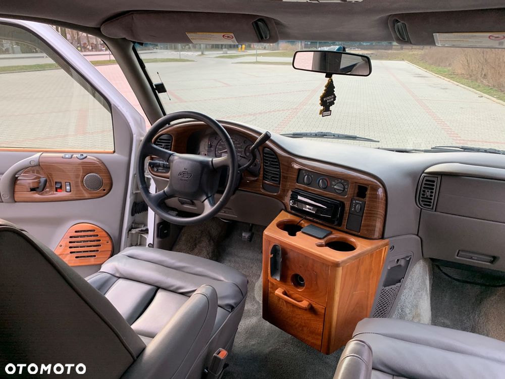 Chevrolet Astro - 12