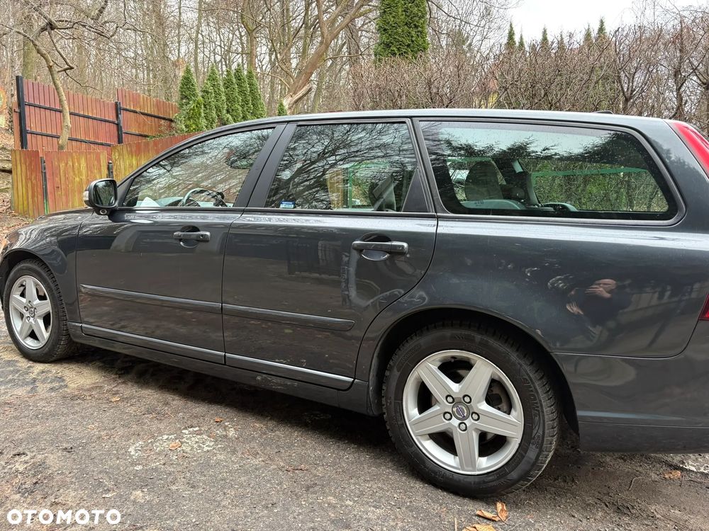 Volvo V50 - 2