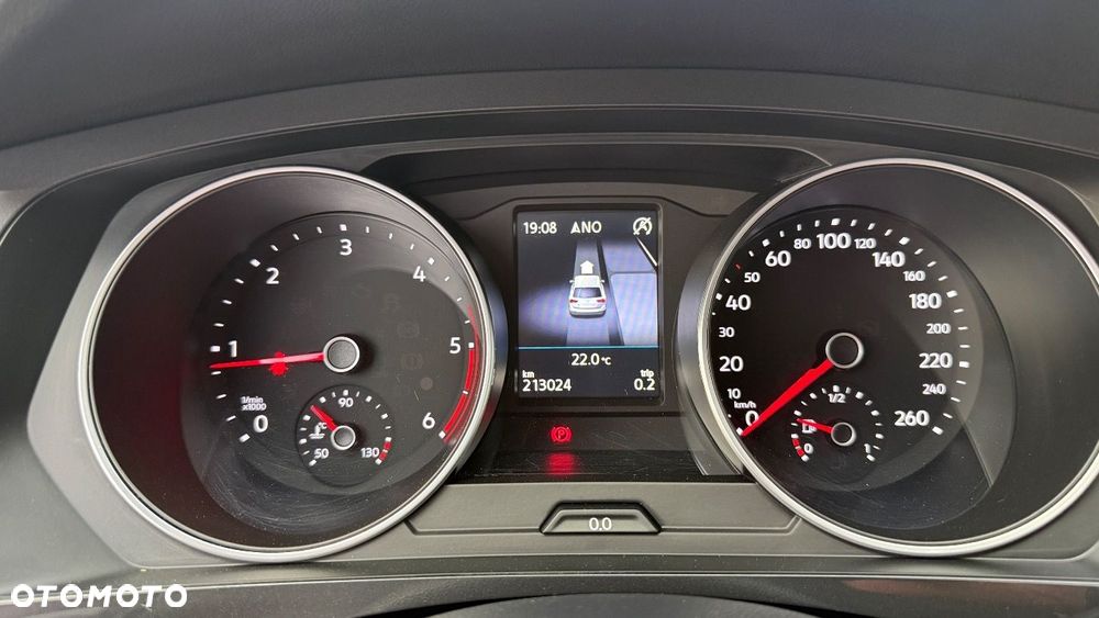Volkswagen Tiguan - 34