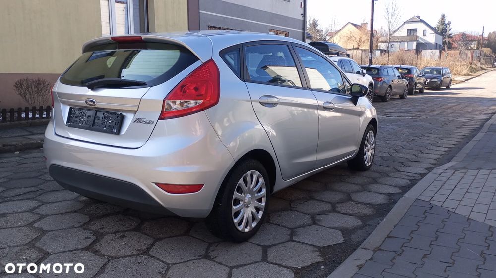 Ford Fiesta - 8