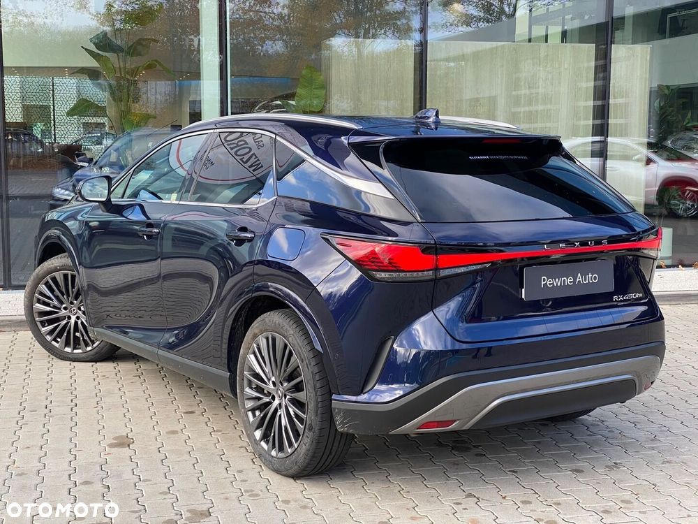 Lexus RX 450h+ Omotenashi - 12
