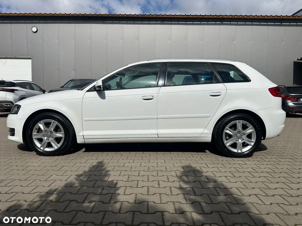 Audi A3 Sportback 1.6 TDI DPF Attraction S tronic - 8