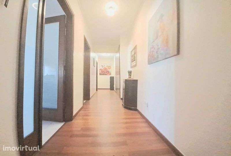 Apartamento - T2 - Renovado - Grande imagem: 4/12