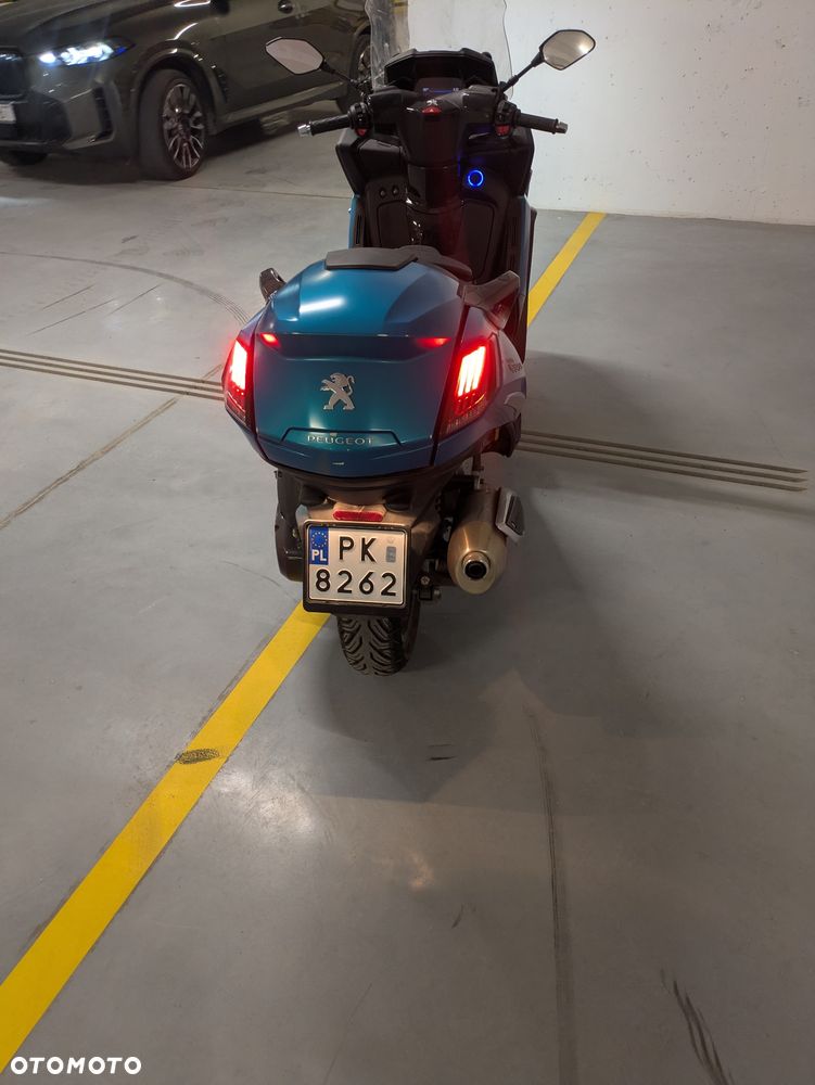 Peugeot Metropolis - 4