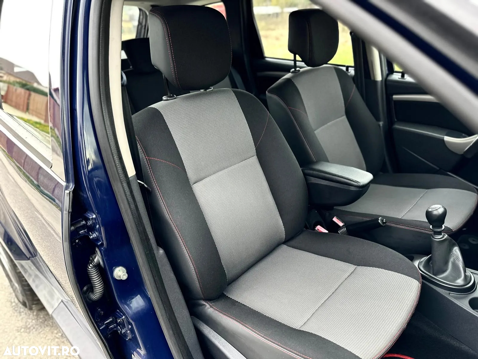 Dacia Duster 1.5 dCi 4x4 Laureate - 8