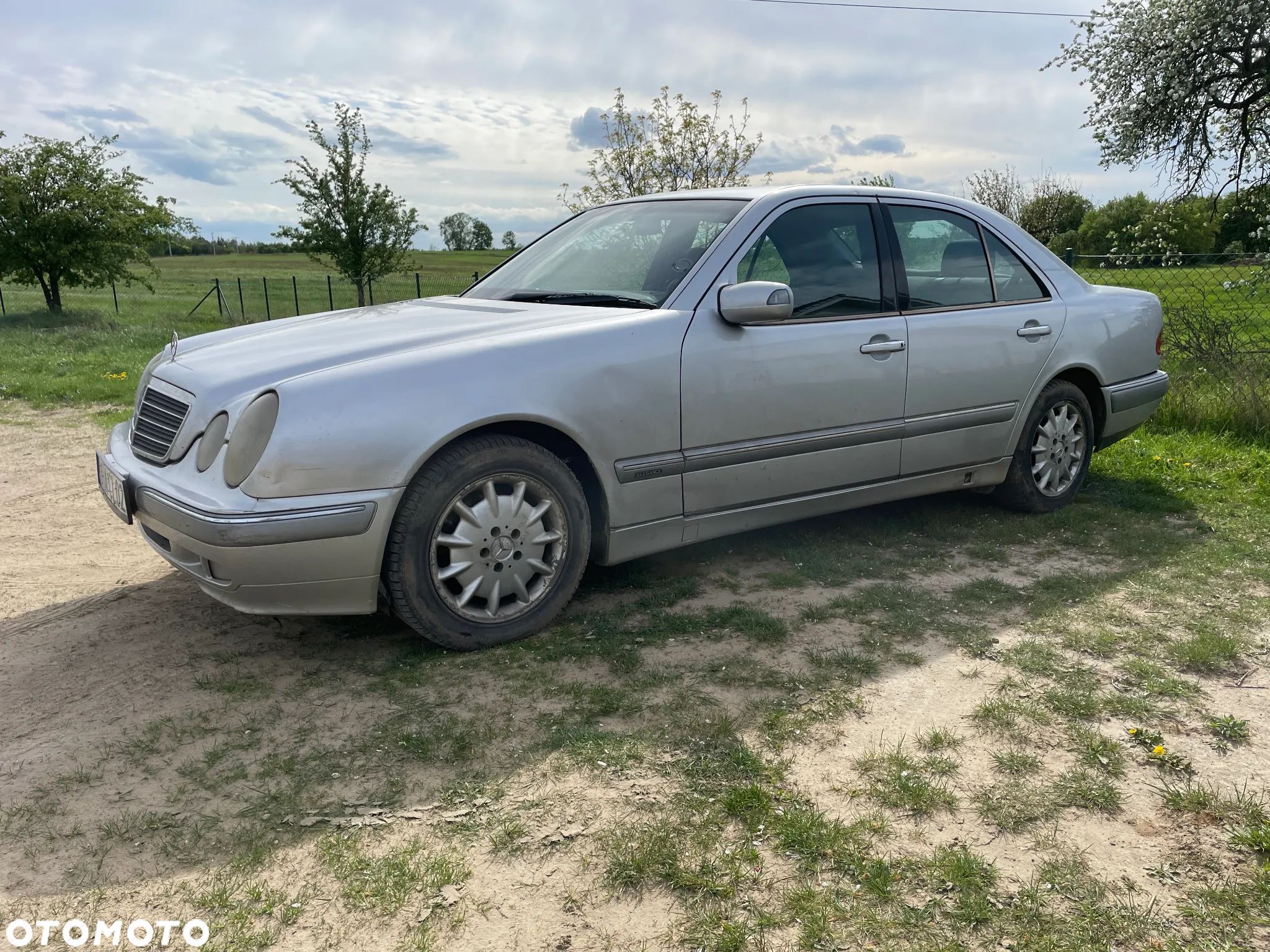 Mercedes-Benz Klasa E - 1