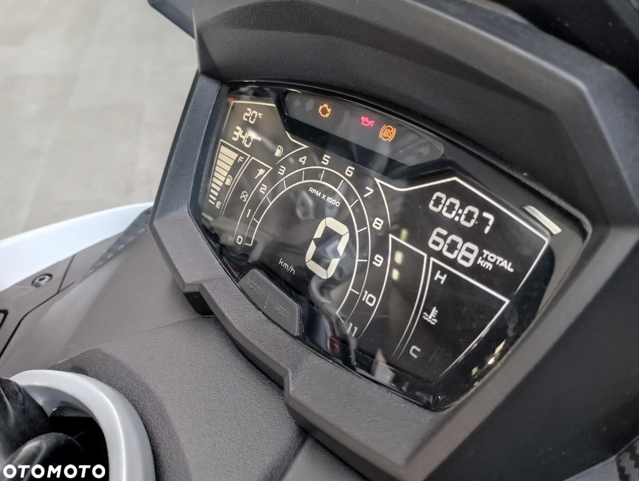 Aprilia SR - 9