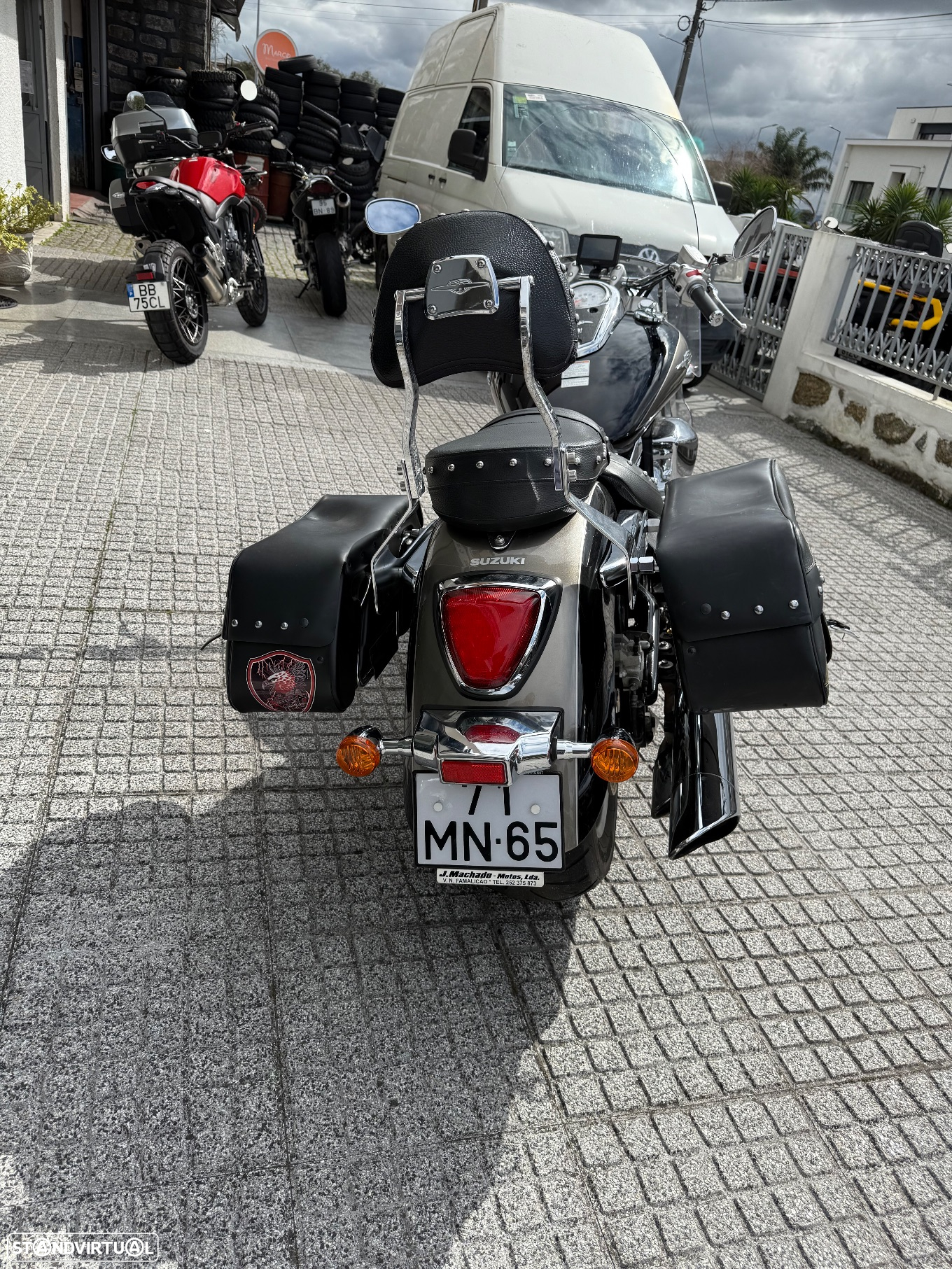 Suzuki VL VLT  1800T - 4