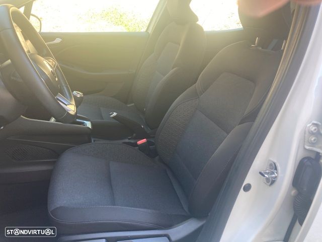 Renault Clio TCe 100 INTENS - 25