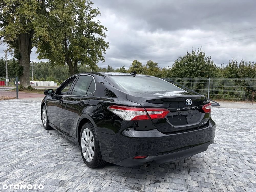Toyota Camry Business Edition - 7