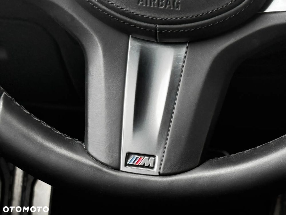 BMW Seria 3 318d Sport Line Shadow - 24