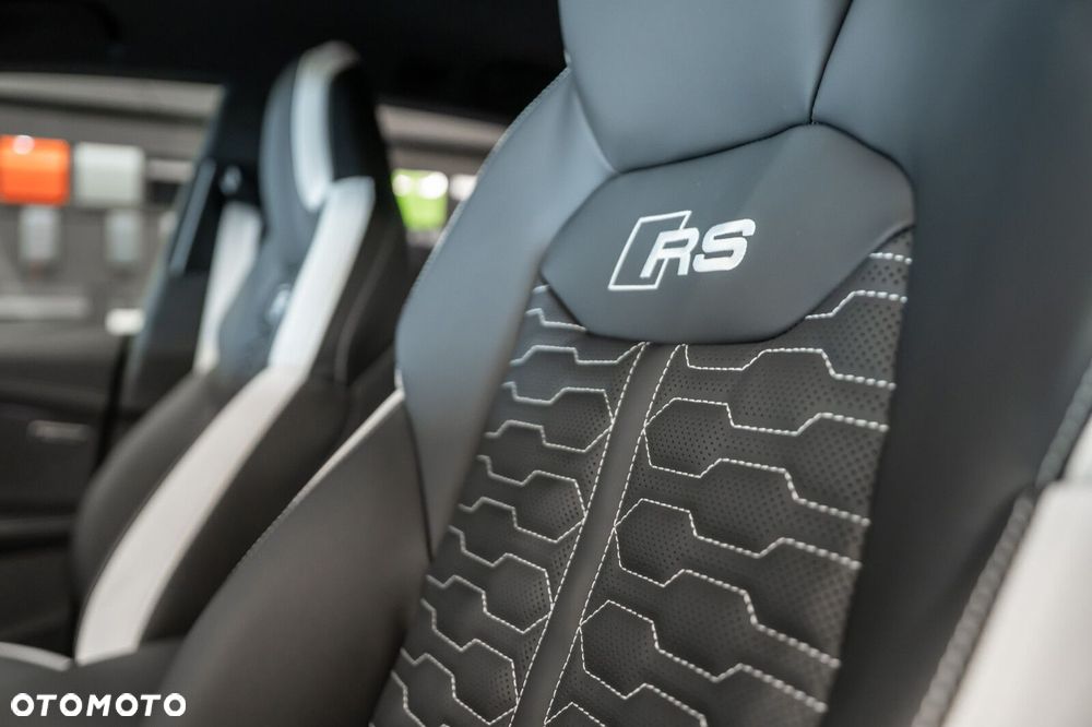 Audi RS Q8 - 11