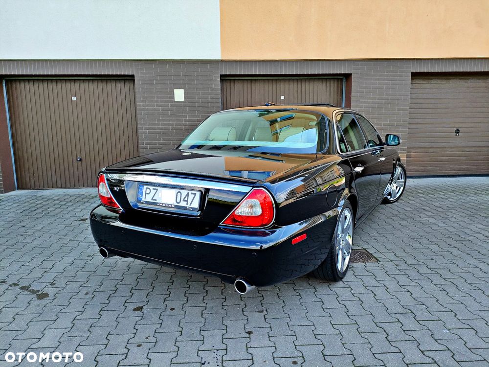 Jaguar XJ XJ8 4.2 Executive - 6