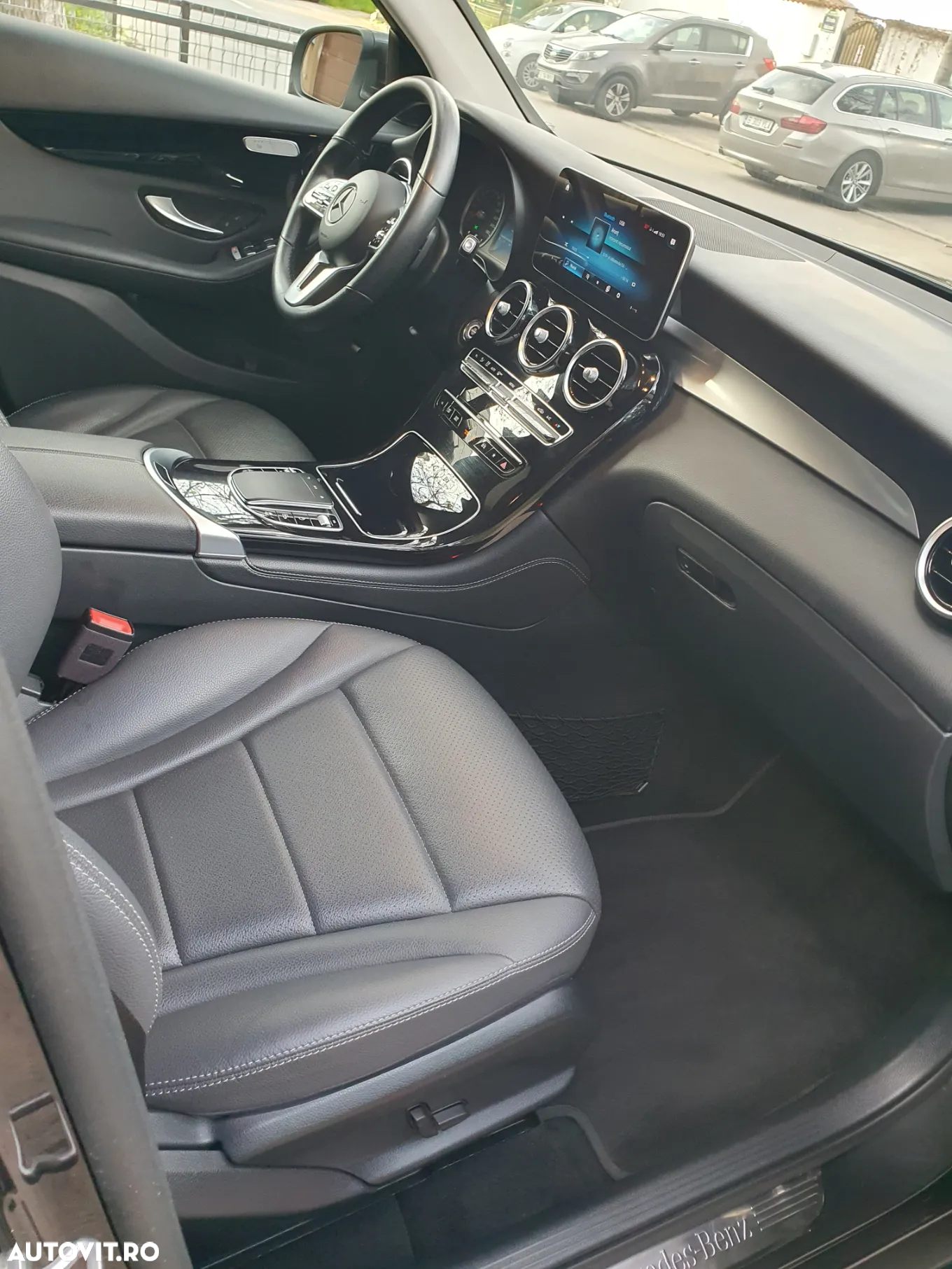 Mercedes-Benz GLC - 10