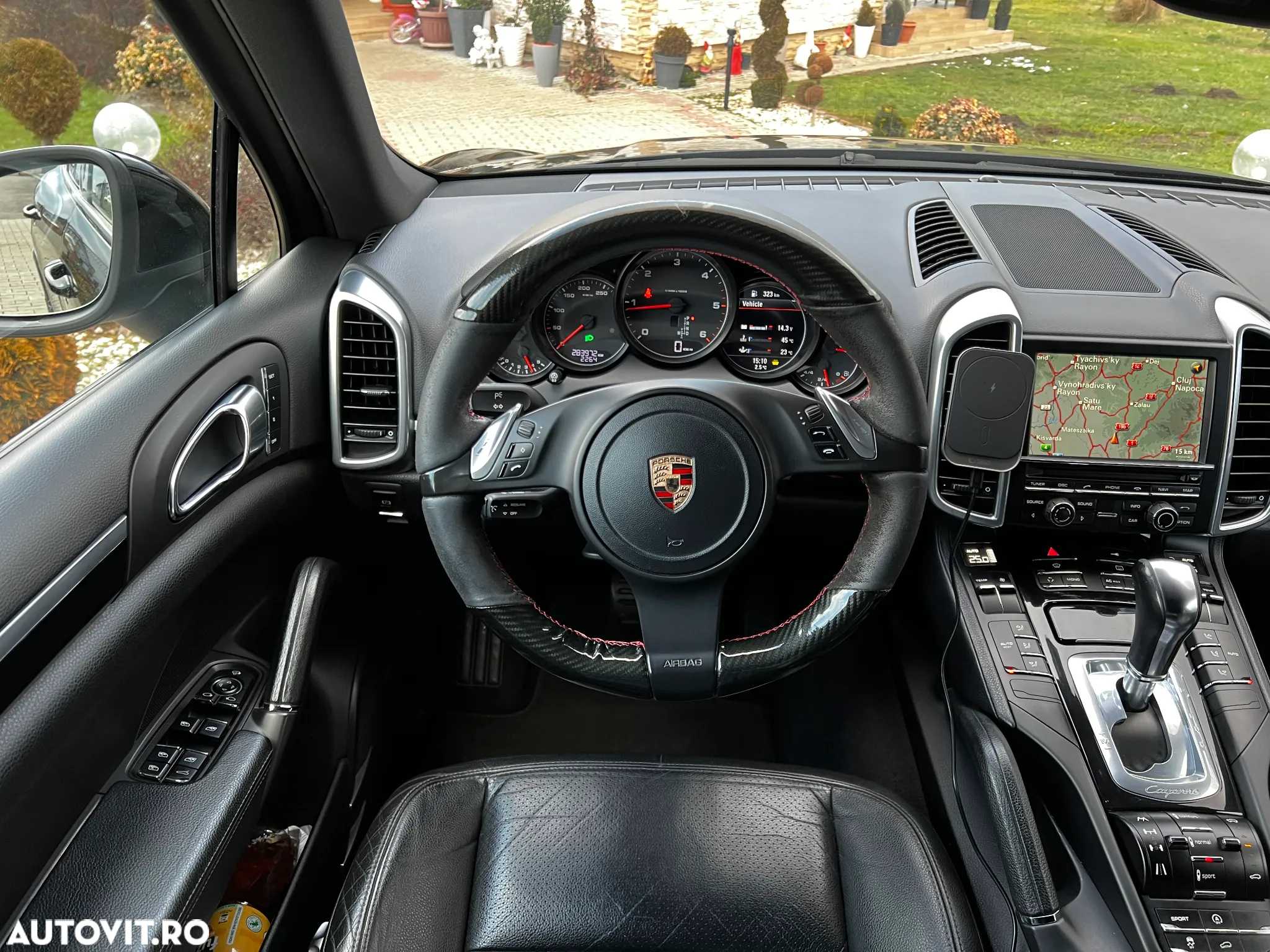 Porsche Cayenne 3.0 L V6 - 23