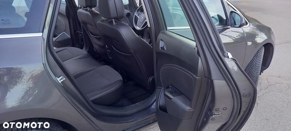 Opel Astra 1.7 CDTI DPF Cosmo - 16