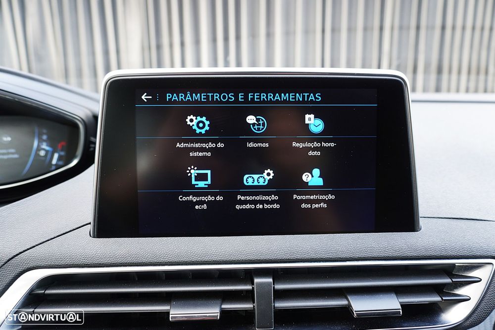 Peugeot 3008 PureTech 130 Stop & Start GPF EAT8 Active — fotografia 33
