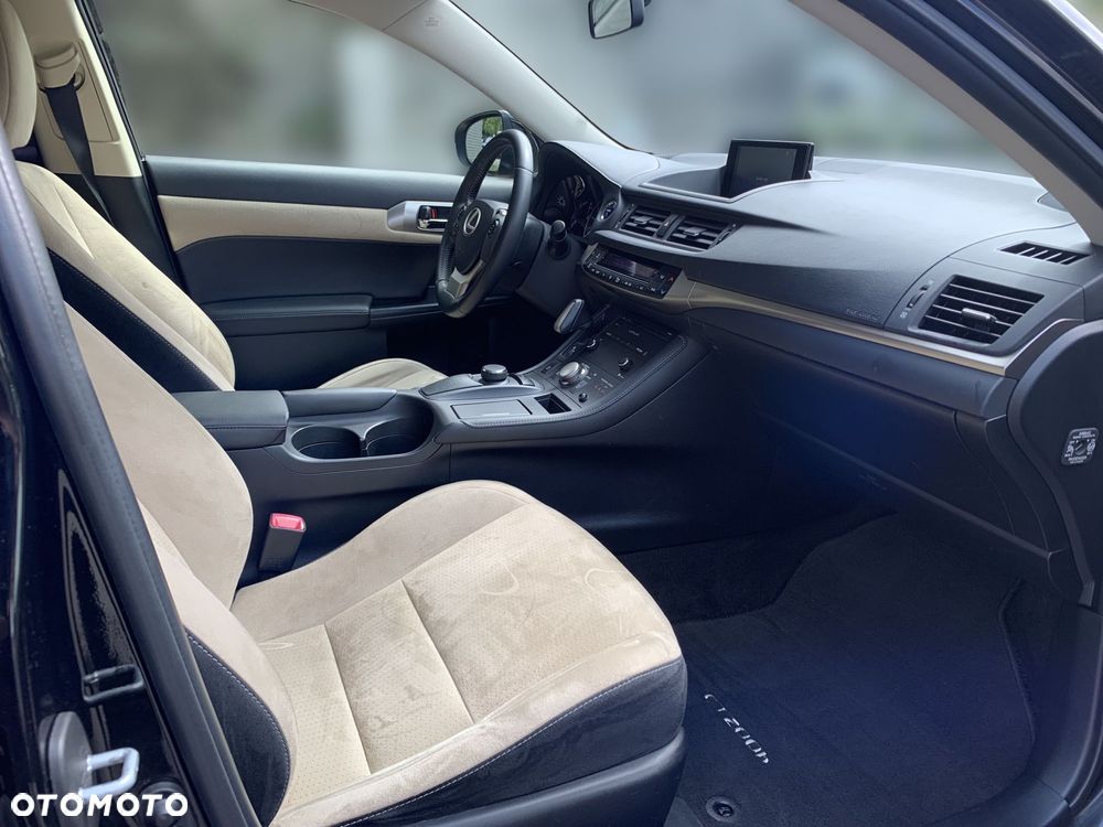 Lexus CT 200h Elegance - 13