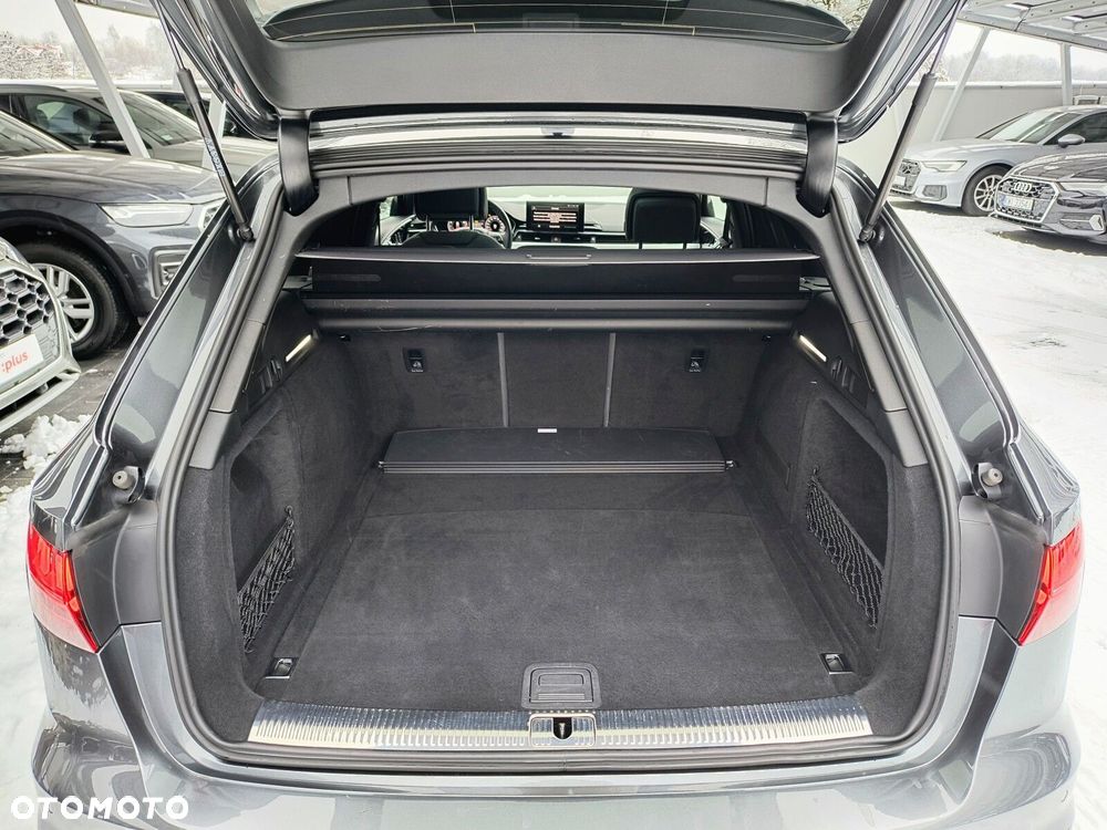 Audi A4 Avant - 33