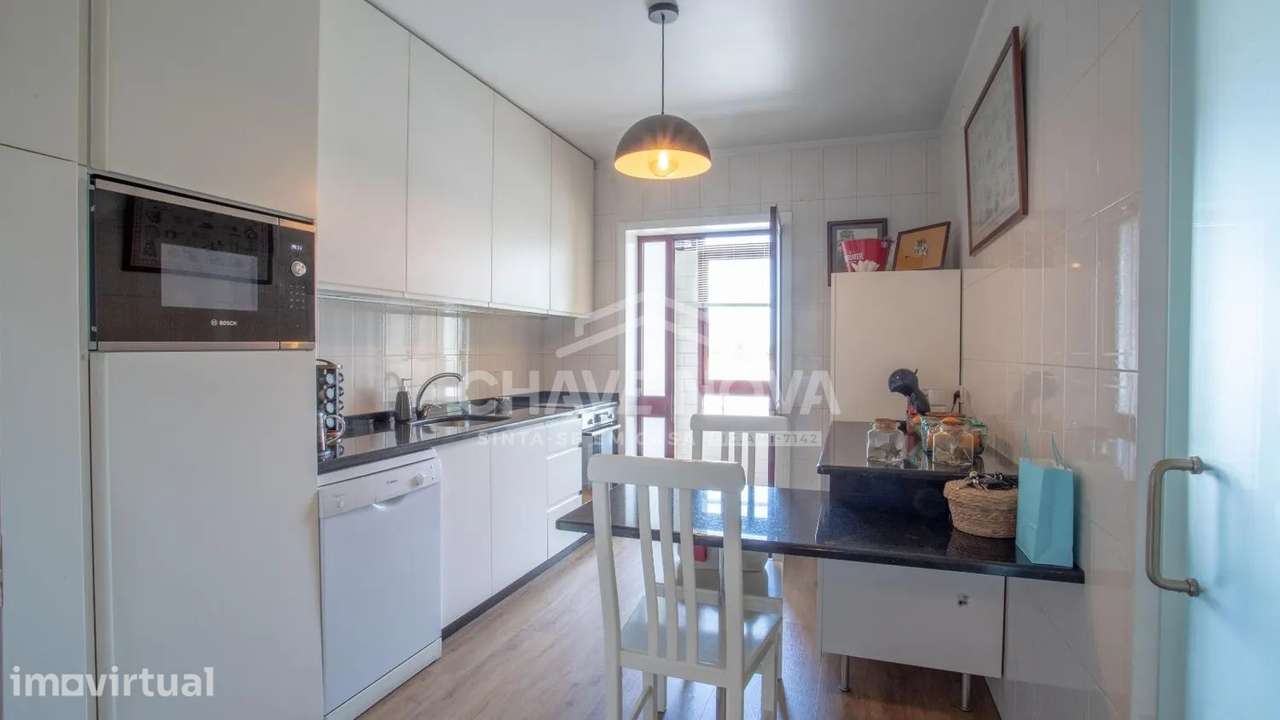 Apartamento T2 c/Varanda e Garagem | São Paio Oleiros - Grande imagem: 3/33
