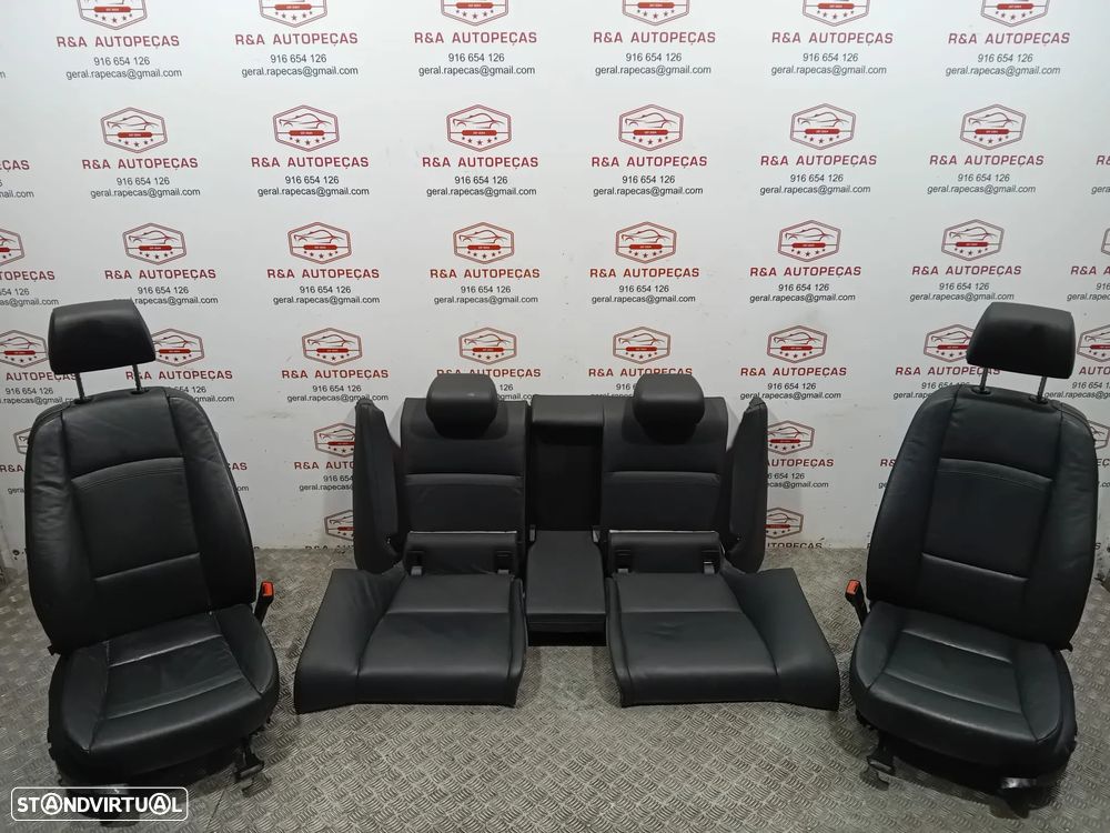 Conjunto de Bancos BMW Série 3 E92 em Pele Original - 18