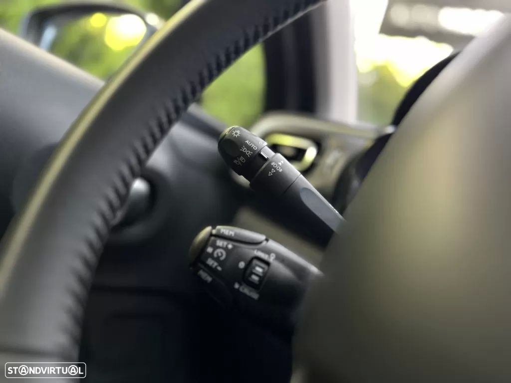 Citroën C3 1.2 PureTech Shine - 31