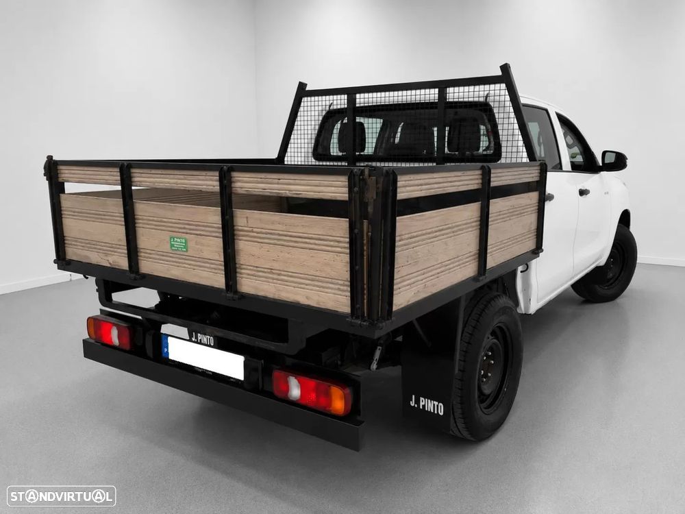 Toyota Hilux 2.4 D-4D 4WD CD CM - 4