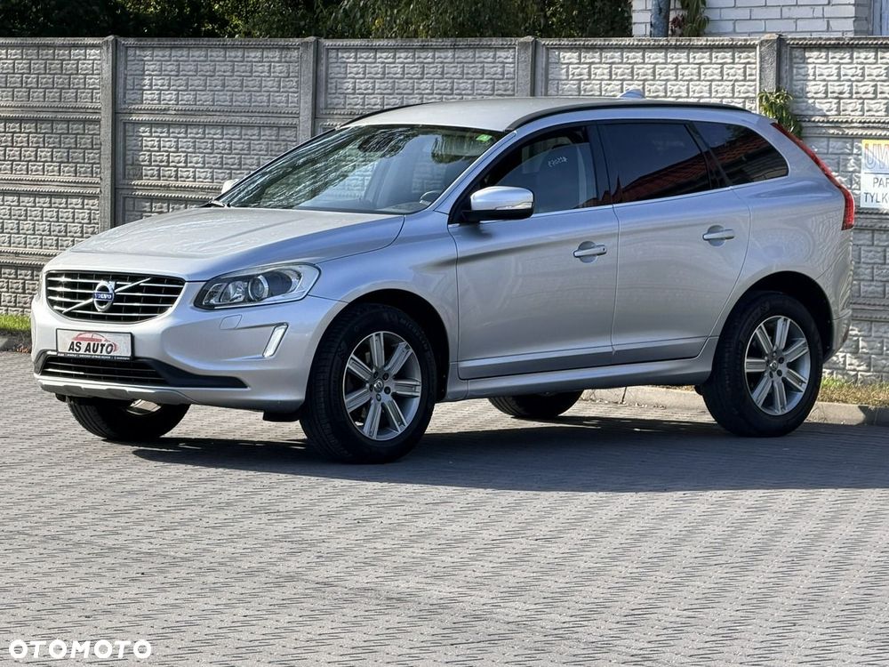 Volvo XC 60 D4 Momentum Pro - 26