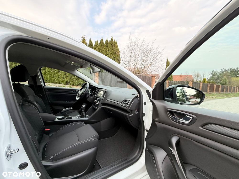 Renault Megane 1.5 dCi Zen - 25