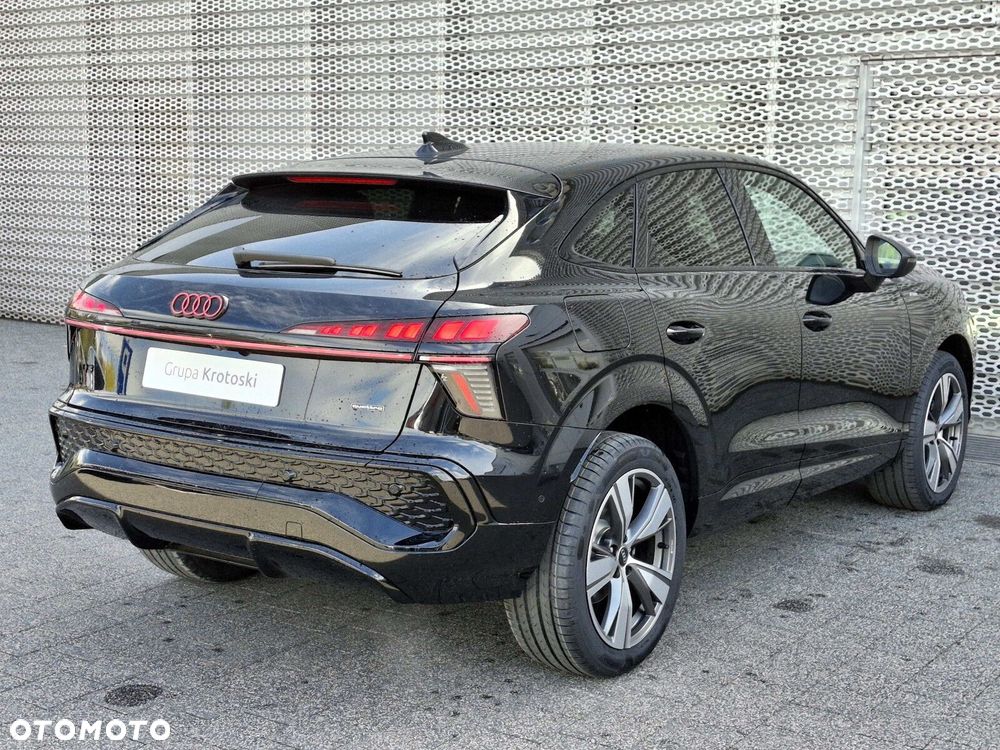 Audi Q3 Sportback - 6