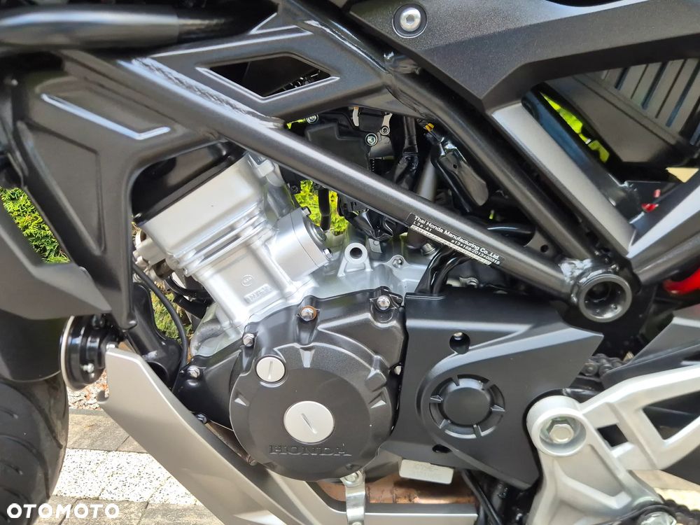 Honda CB - 21