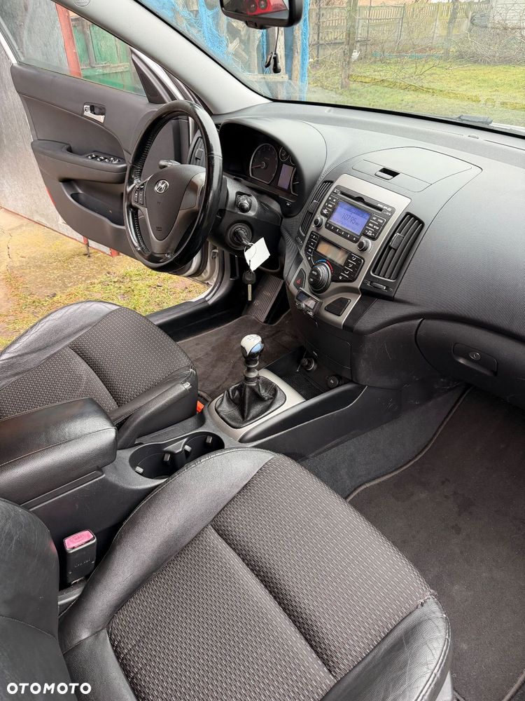 Hyundai i30 1.6 Sport - 14